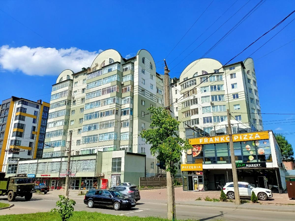 Сирець в зданому будинку