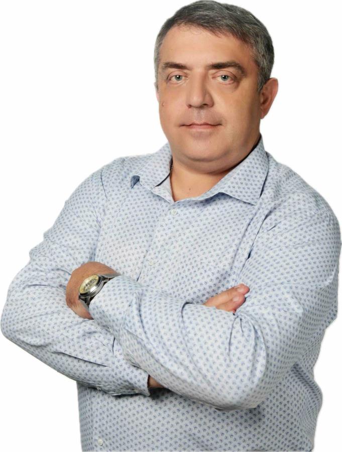 Володимир Шекета